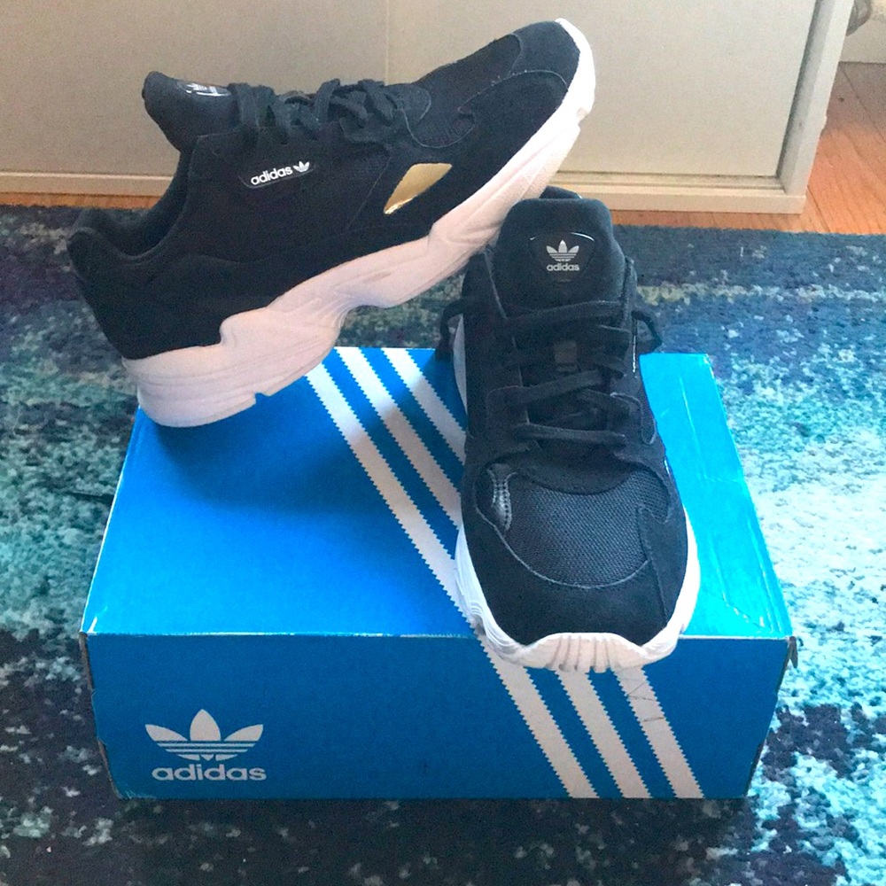 Adidas Falcon W Size 11 Black/White